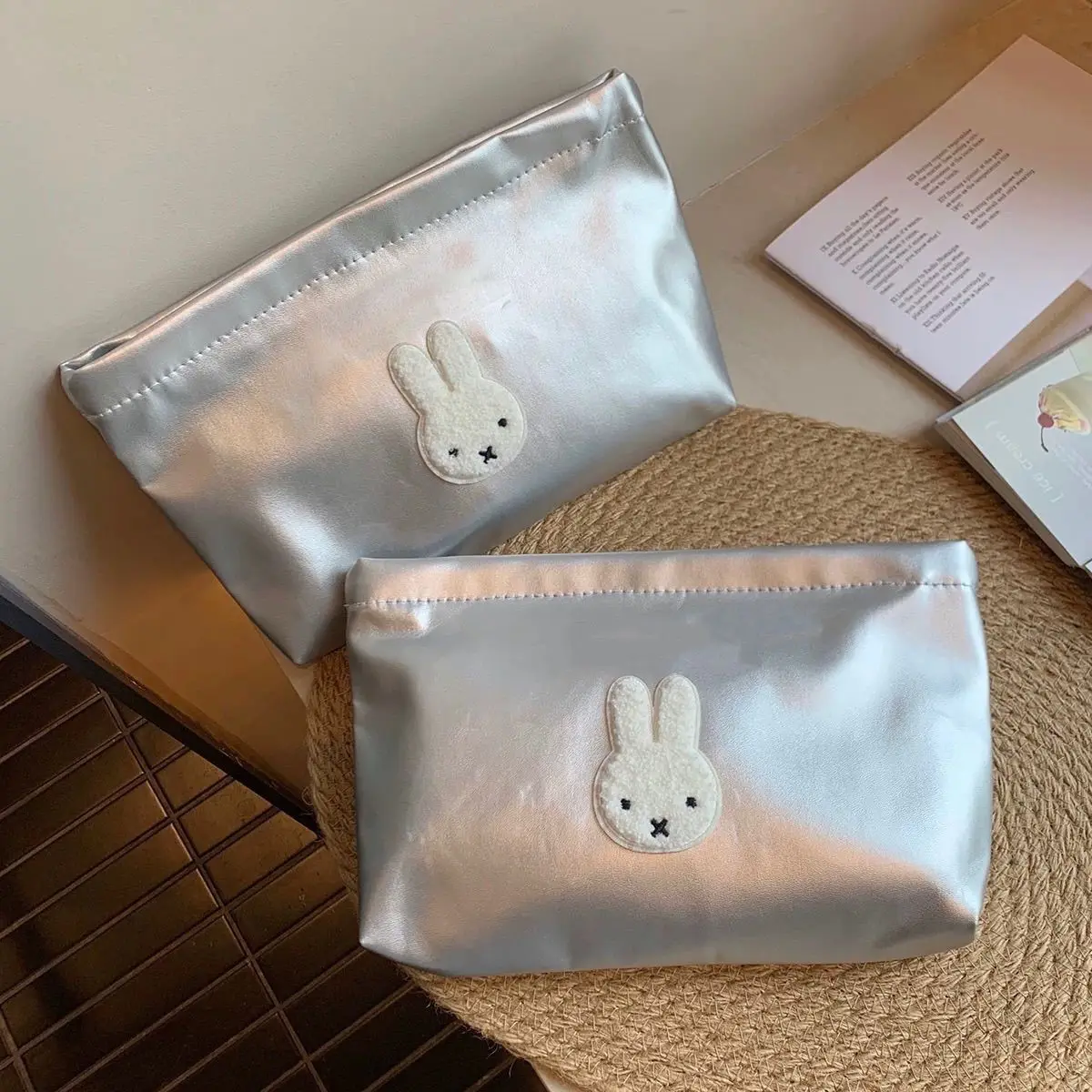 Women Bags Medium Size - Tas Makeup Miffy Bergambar Kartun, Tas