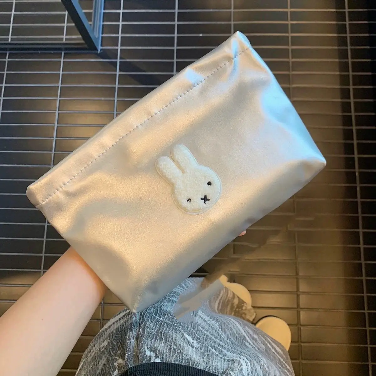 Tas Makeup Miffy Bergambar Kar - Women Bags Medium Size ulasan dan harga