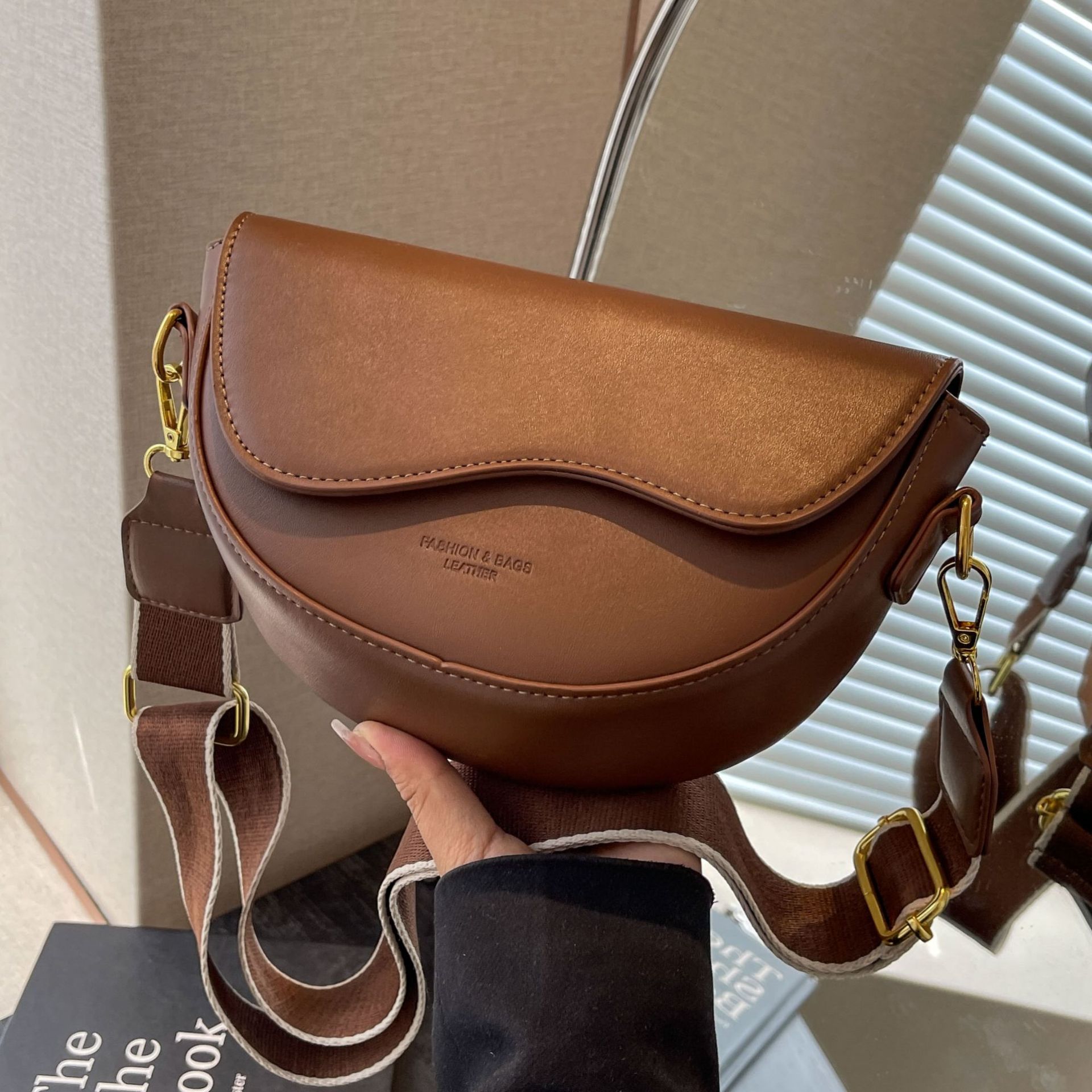 Tas Kulit Selempang Wanita Mod - Women Bags Wholesale ulasan dan harga